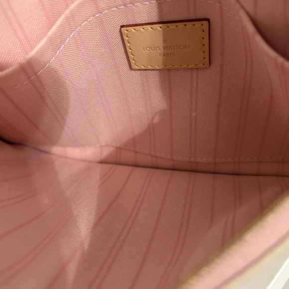 Authentic Louis Vuitton Neverfull Pochette Wristlet - Pink Ballerine - Picture 6 of 7